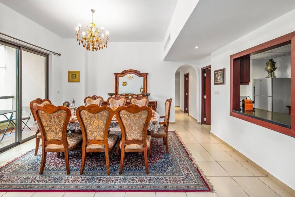 Spacious 4-bed In Jbr Rimal With Access To Beach! Dubaï