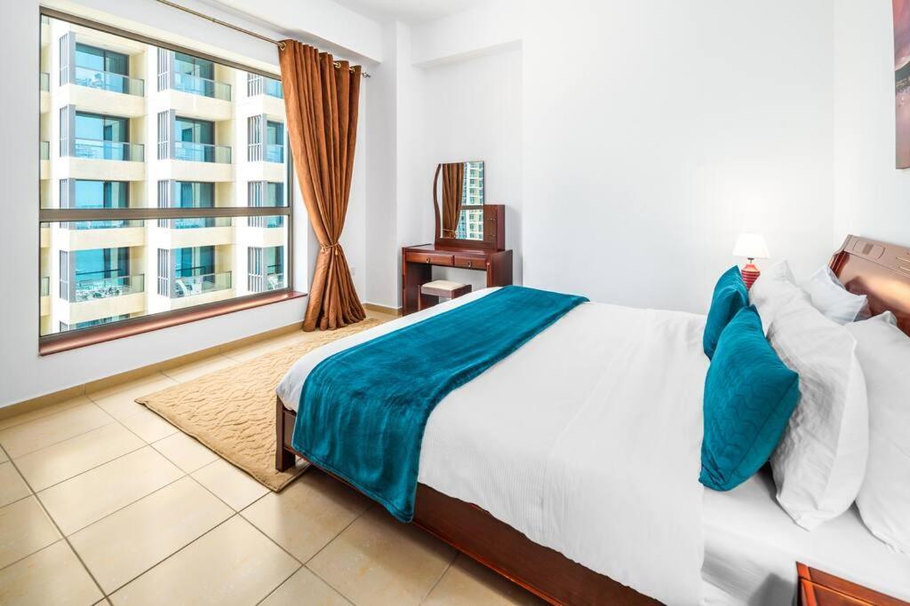 Spacious 4-bed In Jbr Rimal With Access To Beach! Appartement