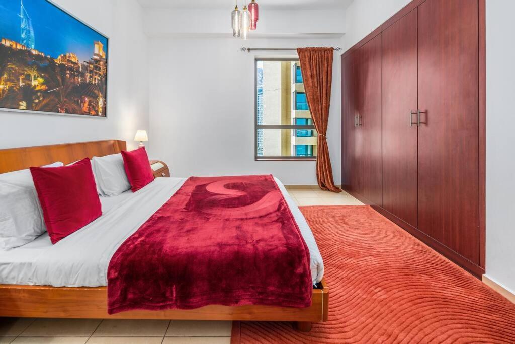 Spacious 4-bed In Jbr Rimal With Access To Beach! Appartement *